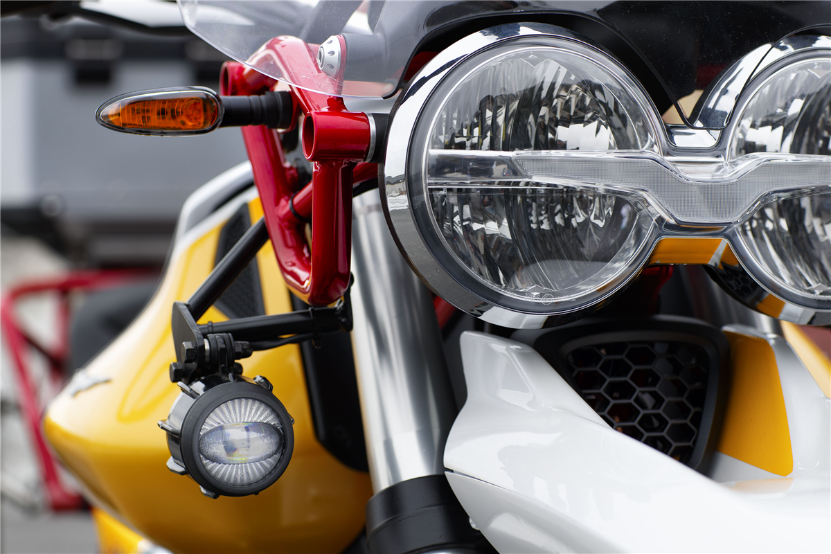 -Kit faros led antiniebla Moto Guzzi V85TT