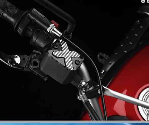 -Tapa deposito liquido de freno Ducati Scrambler