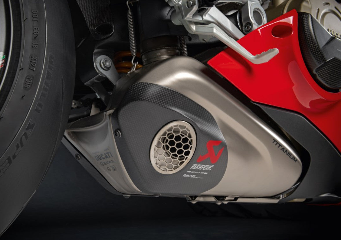 Silenciador Akrapovic homologado