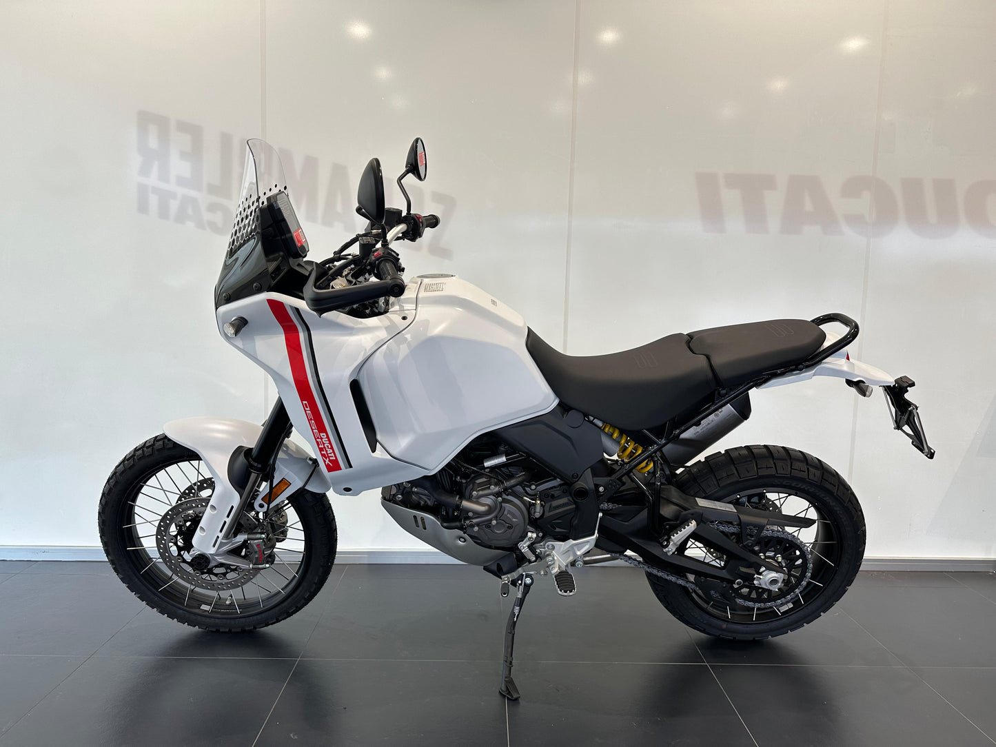 DUCATI DESERTX