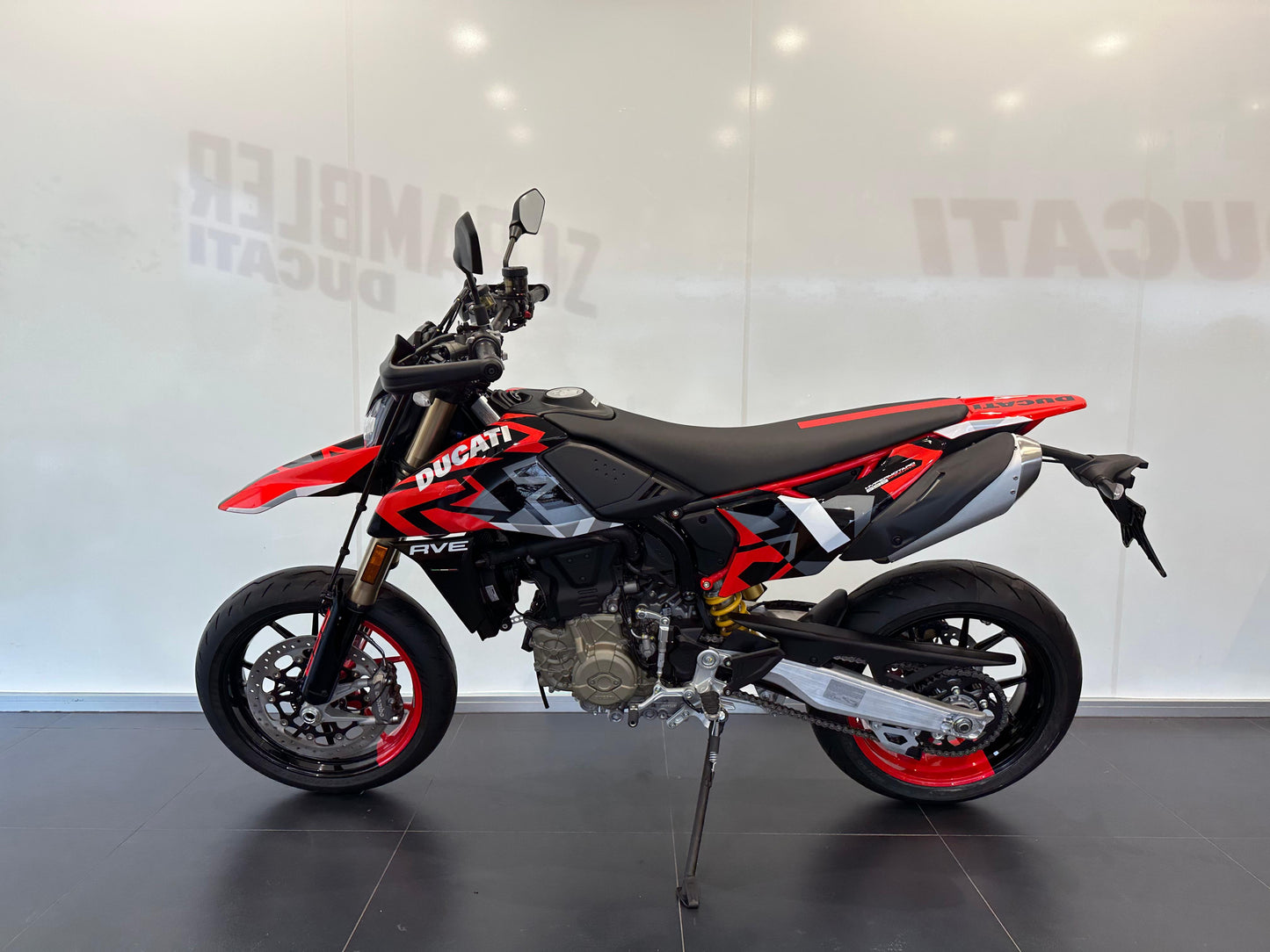 DUCATI HYPERMOTARD 698 RVE