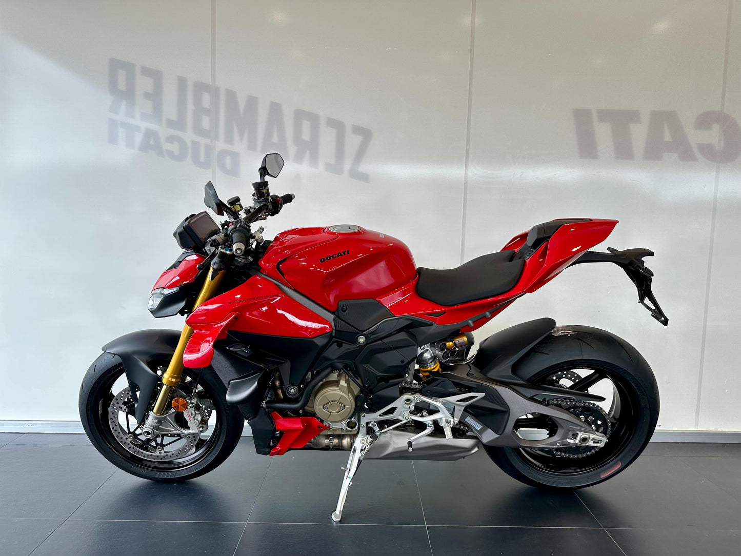 DUCATI STREETFIGHTER V4 S 2025