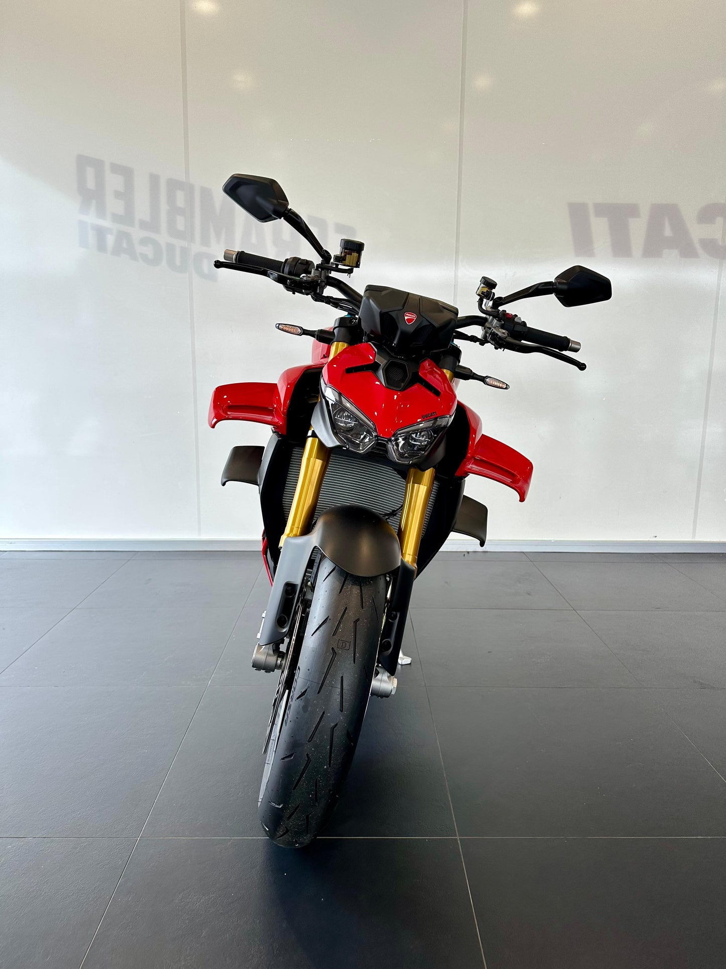 DUCATI STREETFIGHTER V4 S 2025
