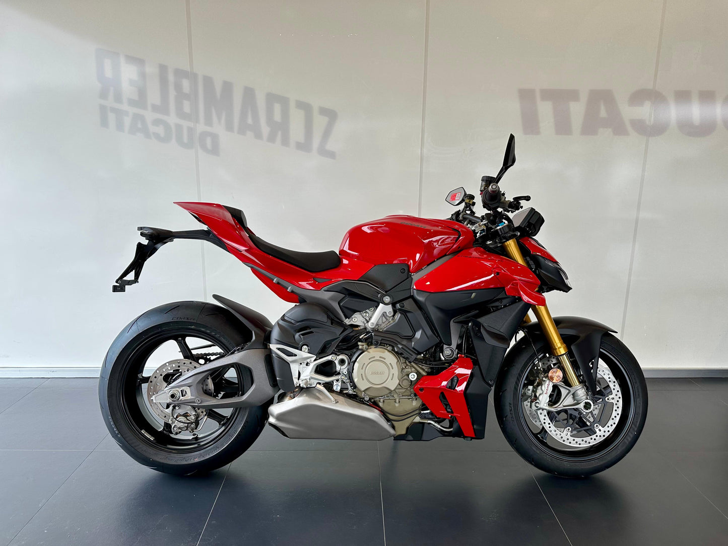 DUCATI STREETFIGHTER V4 S 2025