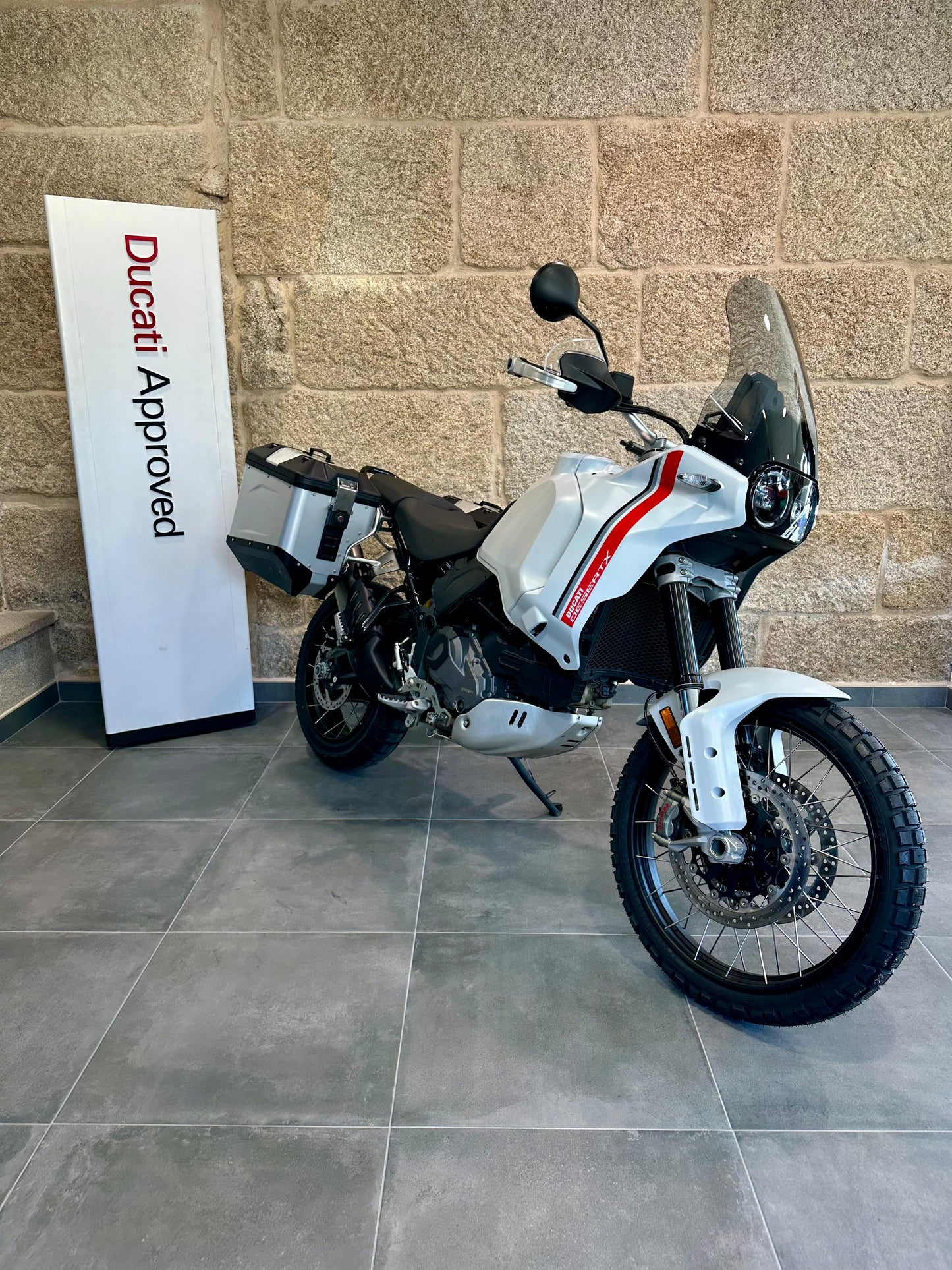 DUCATI DESERT X 2023