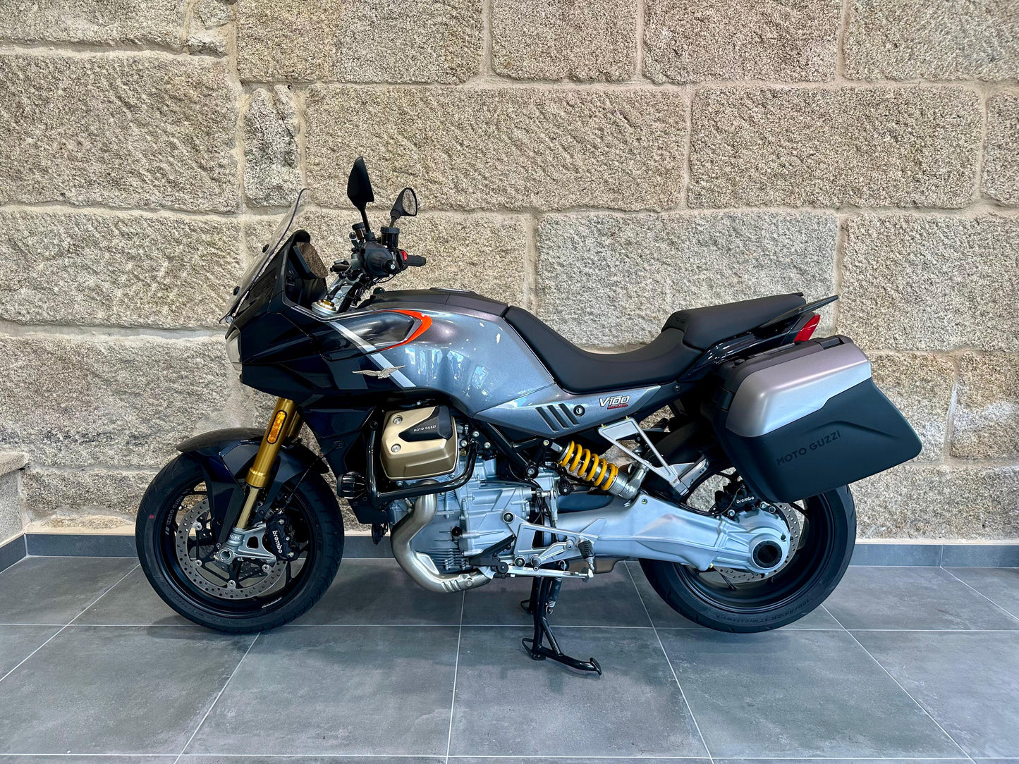 MOTO GUZZI V 100 MANDELLO S