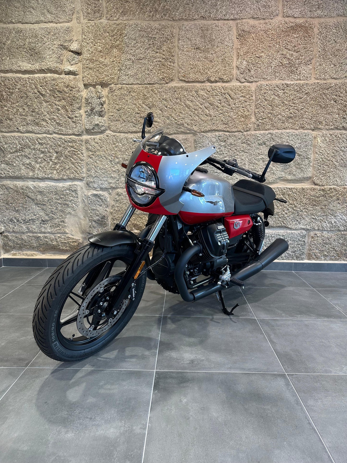 MOTO GUZZI V7 STONE CORSA