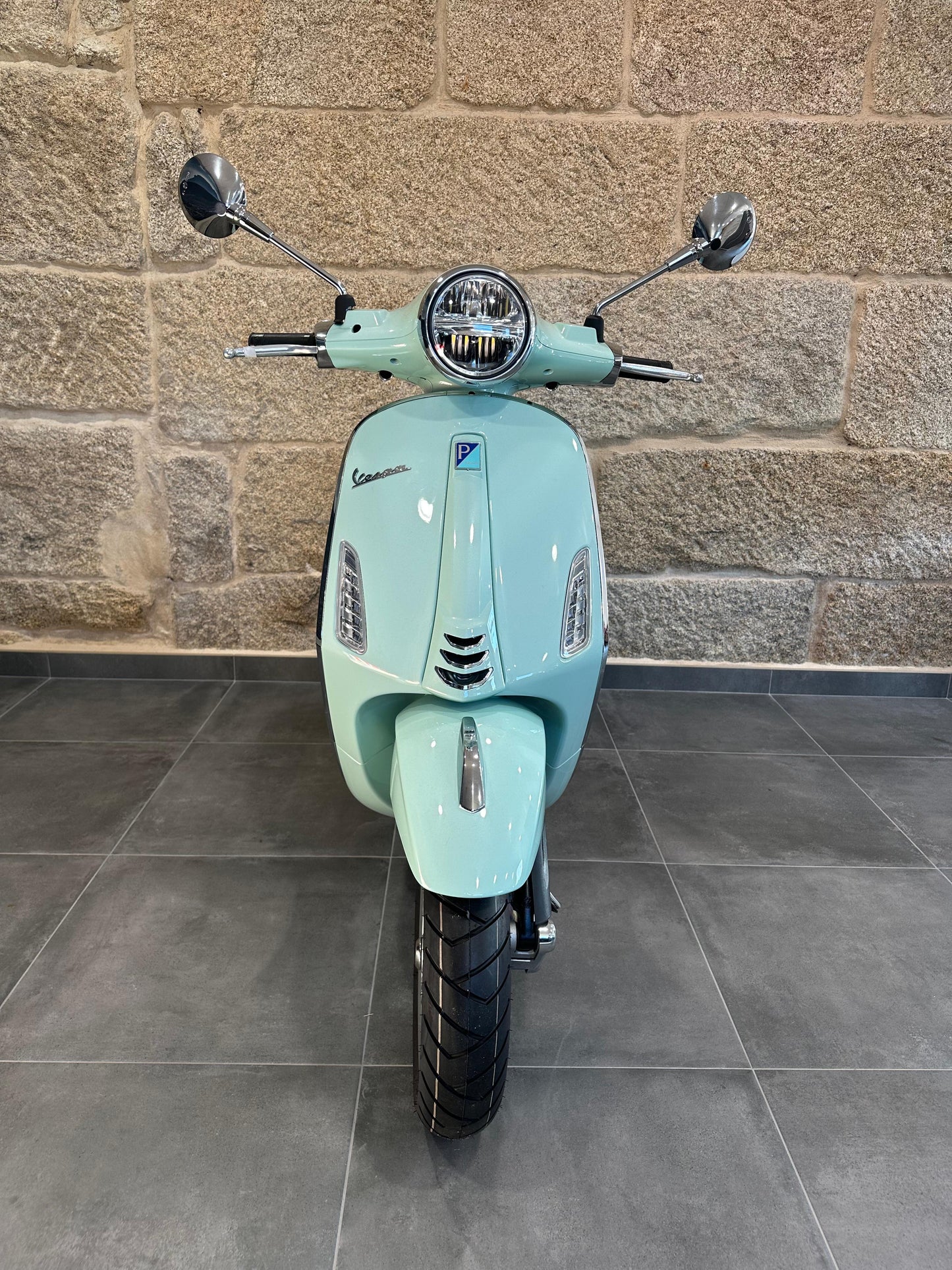 VESPA PRIMAVERA 125