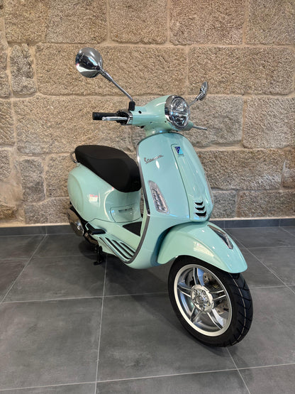 VESPA PRIMAVERA 125